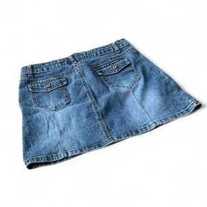 2000s One Tuff Babe Blue Denim Mini Skirt – Size 9/10 (Modern 4/5)